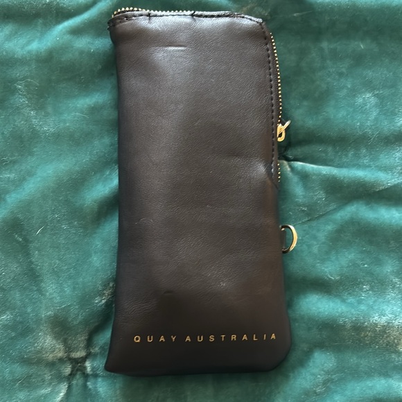 Quay x Kylie collab sunglasses - Picture 5 of 6